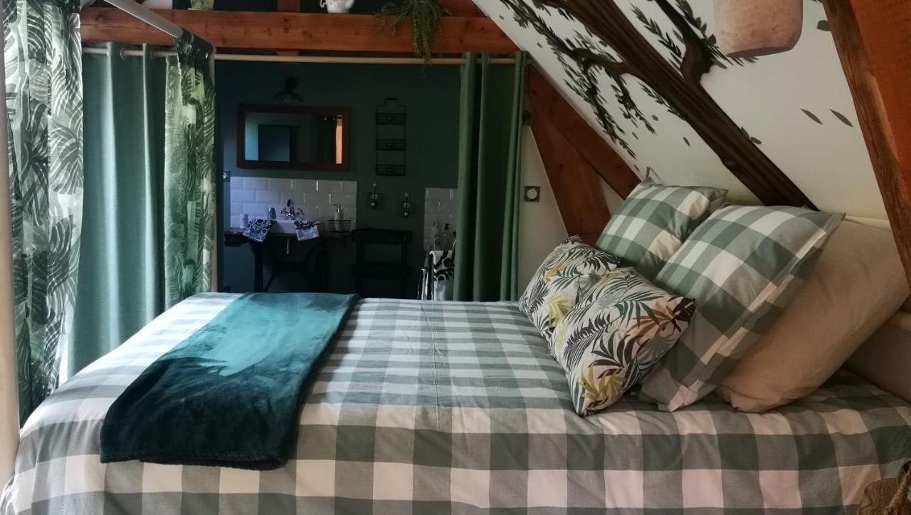 L'Arbre A The Bed & Breakfast Honfleur Bagian luar foto