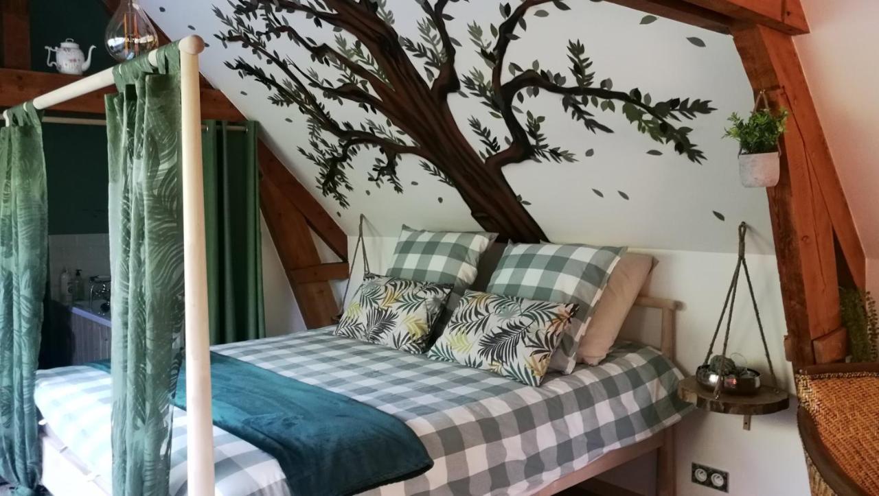 L'Arbre A The Bed & Breakfast Honfleur Bagian luar foto