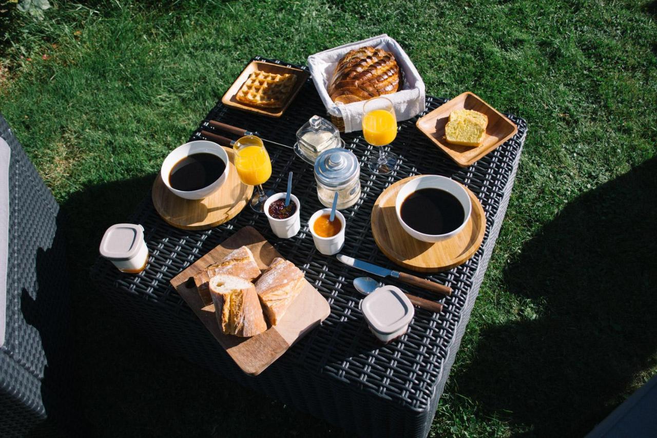 L'Arbre A The Bed & Breakfast Honfleur Bagian luar foto